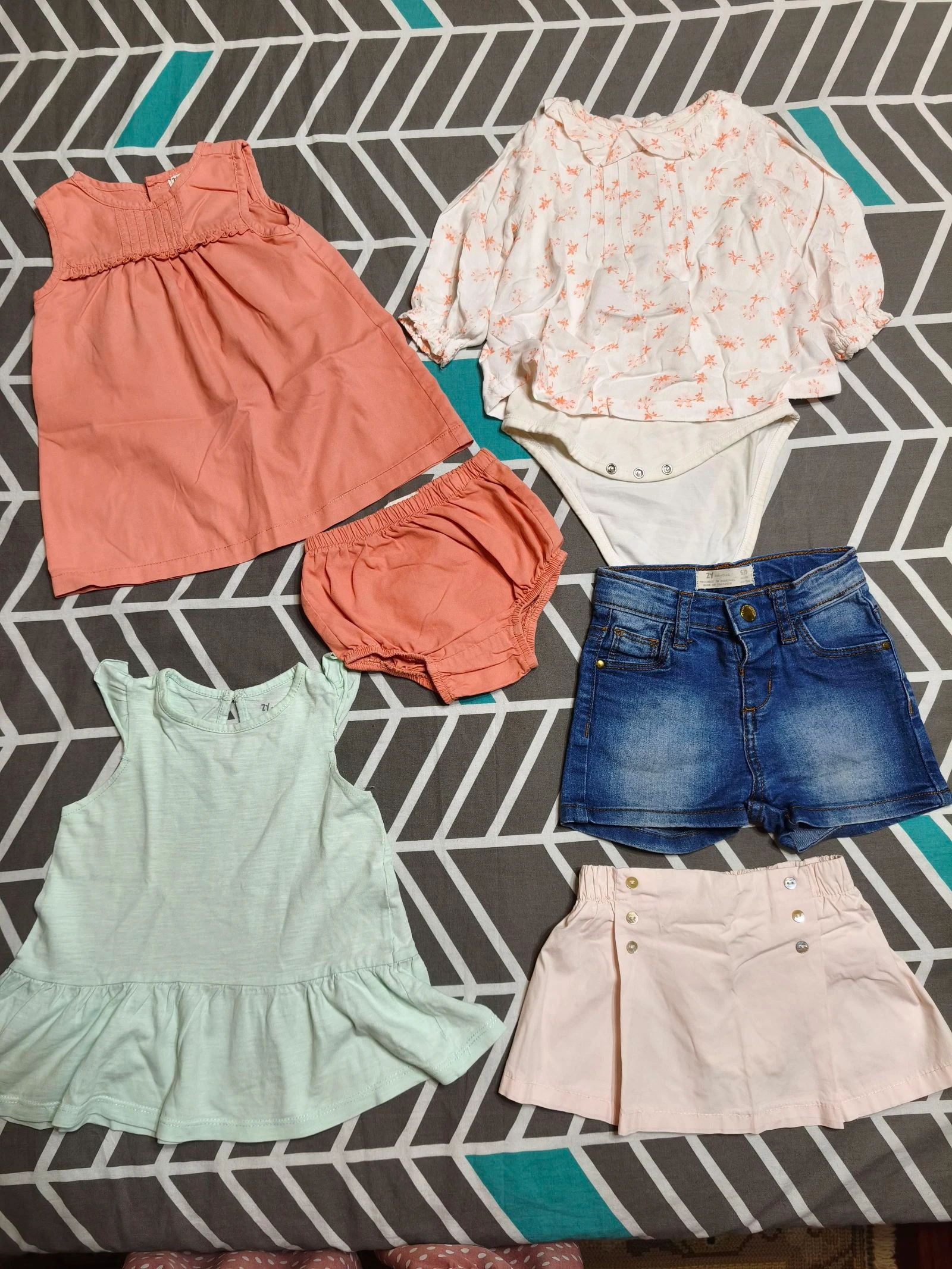 Lote bebé menina 6-9 meses | 6 peças Zippy | Lot bébé fille 6-9 mois